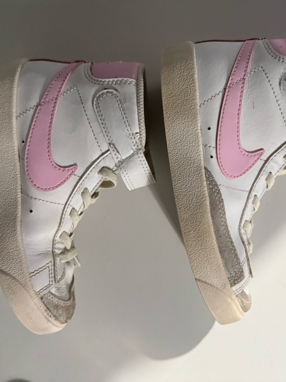 Nike toddler White & Light Pink High-Top Sneakers